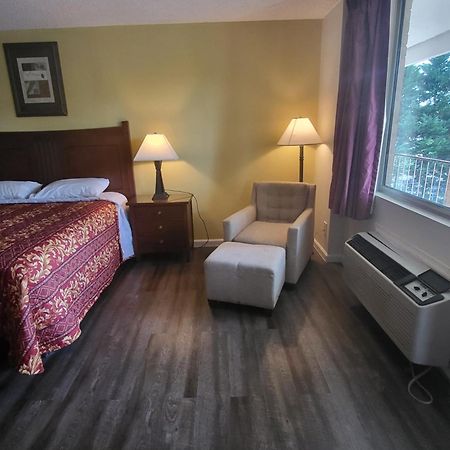 America'S Inn Williamsburg Bagian luar foto