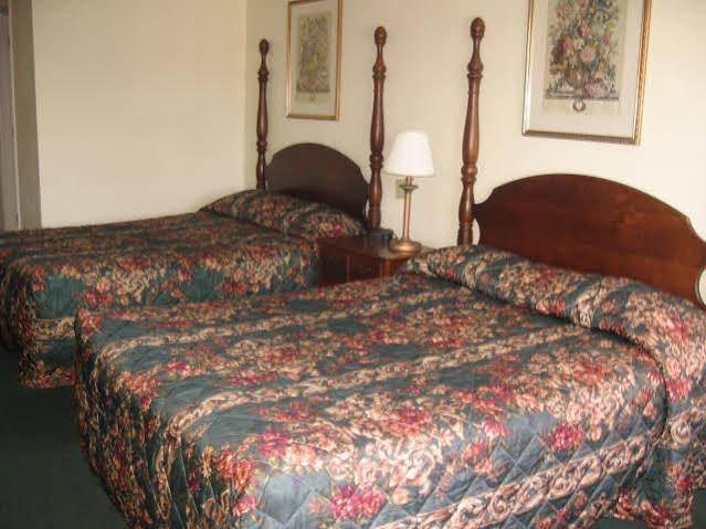 America'S Inn Williamsburg Bagian luar foto