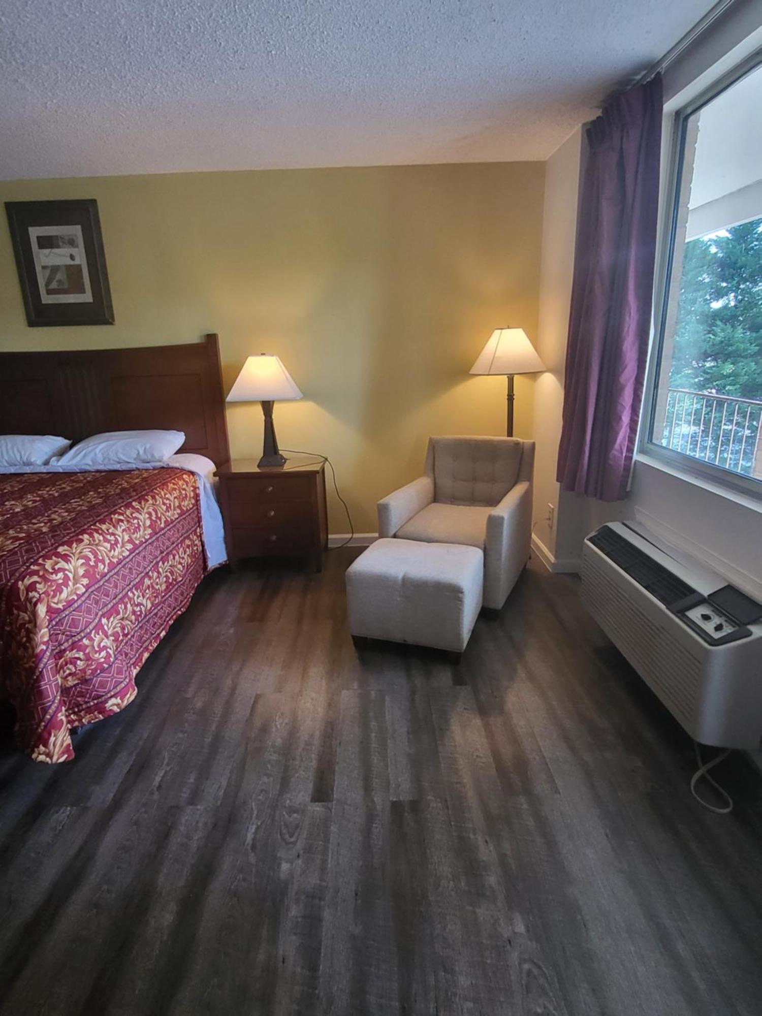 America'S Inn Williamsburg Bagian luar foto