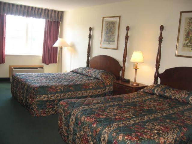 America'S Inn Williamsburg Bagian luar foto